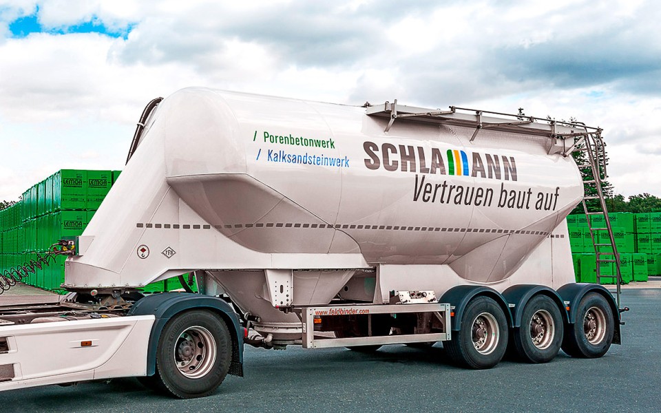 1989 – Company renamed Schlamann KG